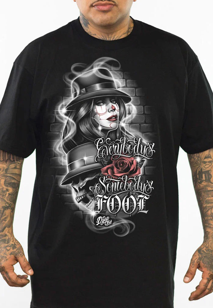 DyseOne Fool T-Shirt hos Stillo