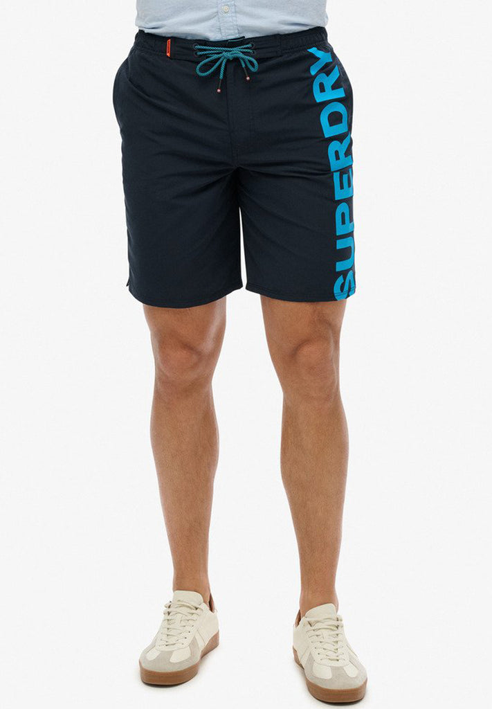 Superdry Classic 19 Logo Boardshort hos Stillo