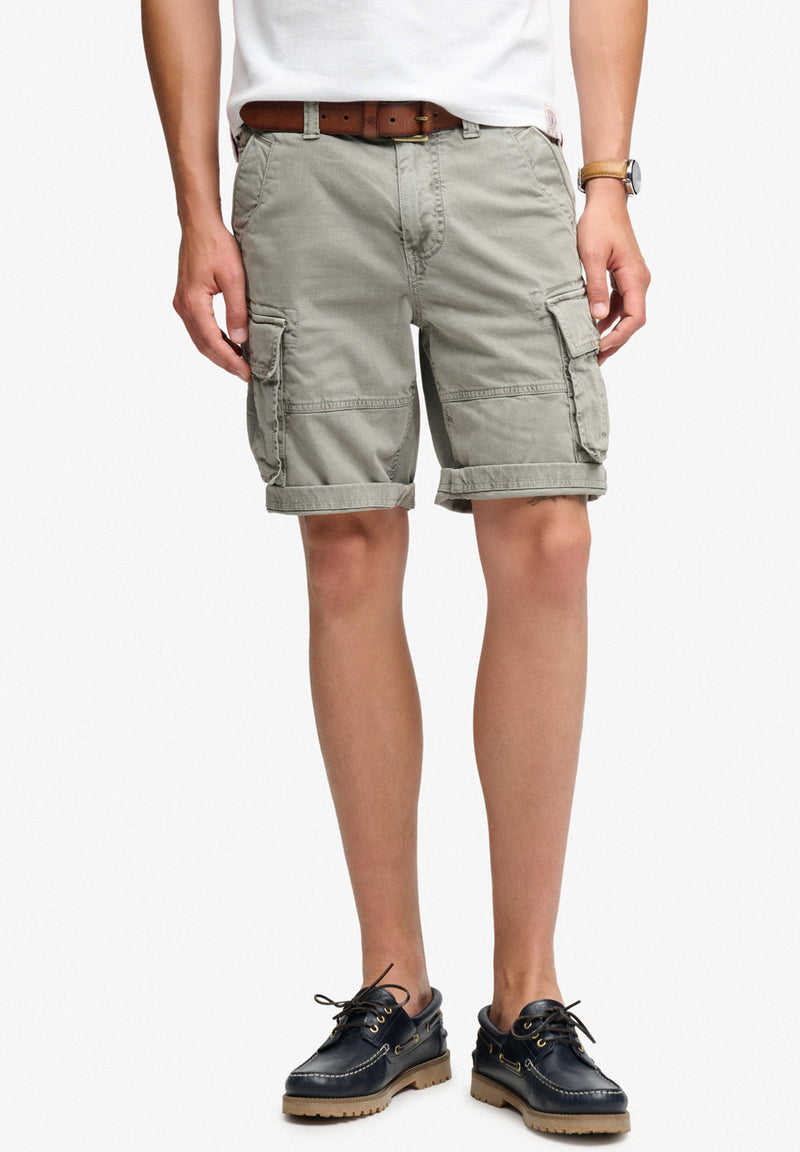 Superdry Core Cargo Shorts hos Stillo