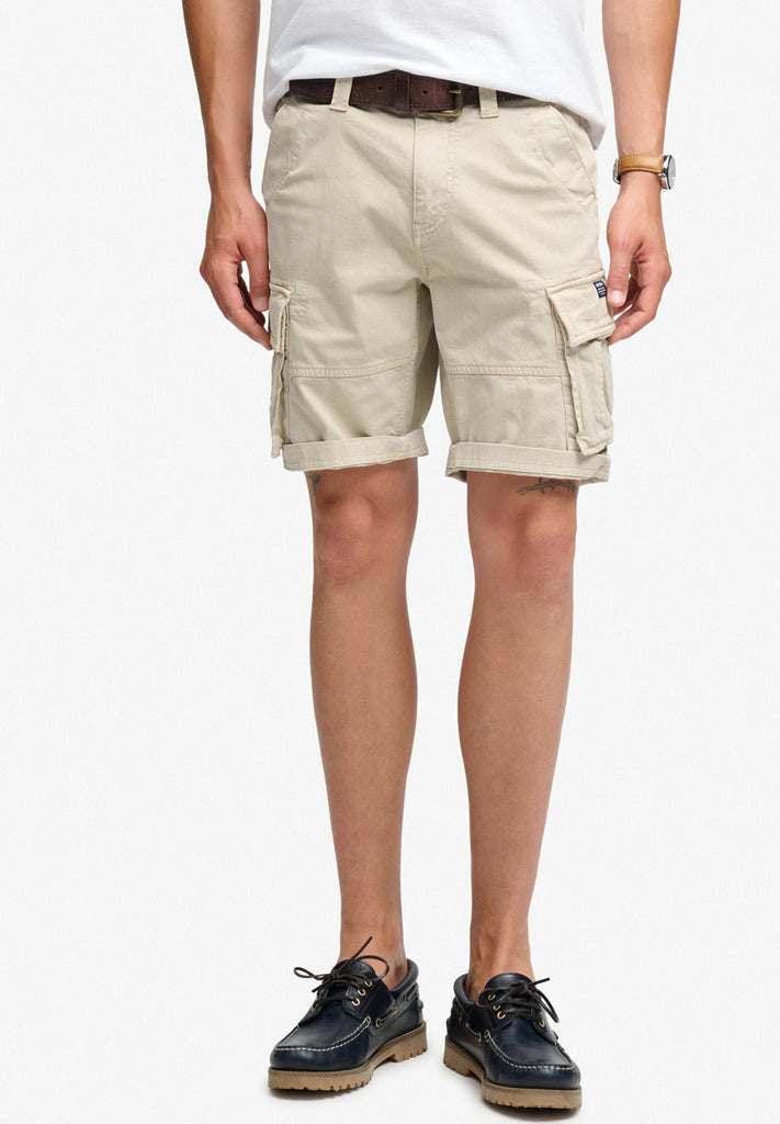 Superdry Core Cargo Shorts hos Stillo