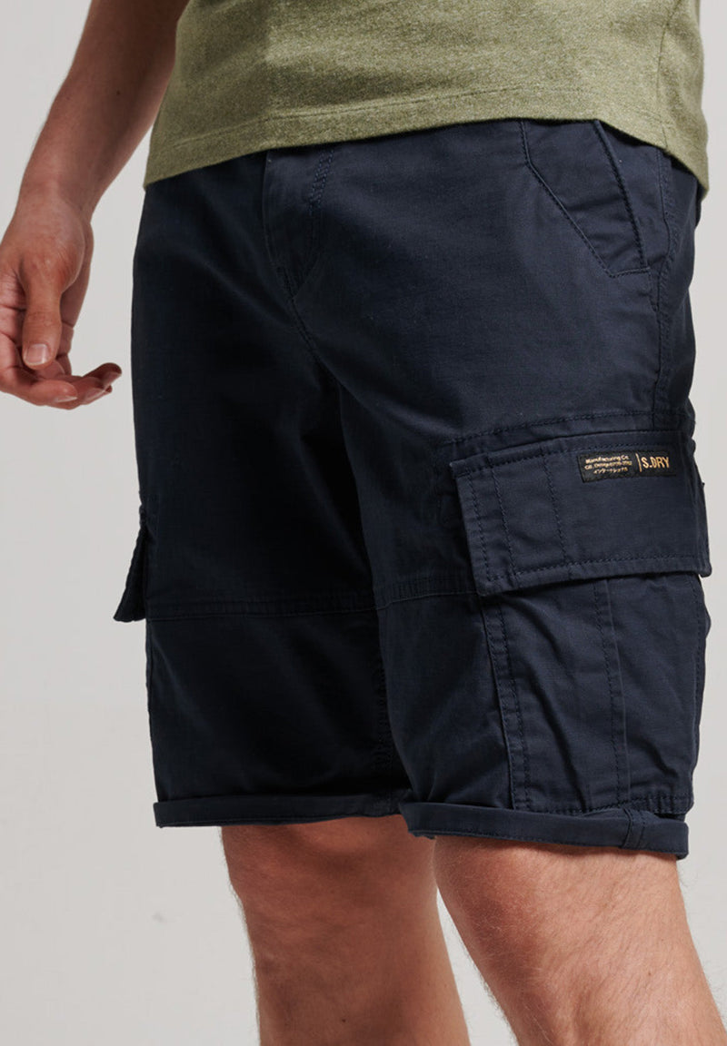 Superdry Core Cargo Shorts hos Stillo
