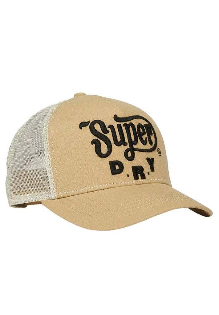 Superdry Dirt Road Trucker Snapback Cap hos Stillo