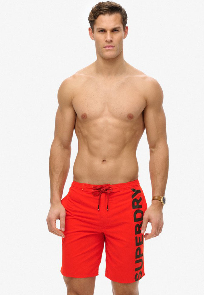 Superdry Logo 19-Inch Boardshorts hos Stillo