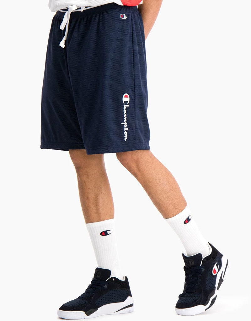 Champion Vertical Script Logo Mesh Basketball Shorts hos Stillo