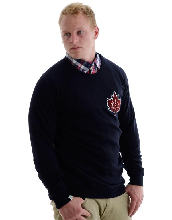 K1X Vintage Crest Sweater hos Stillo