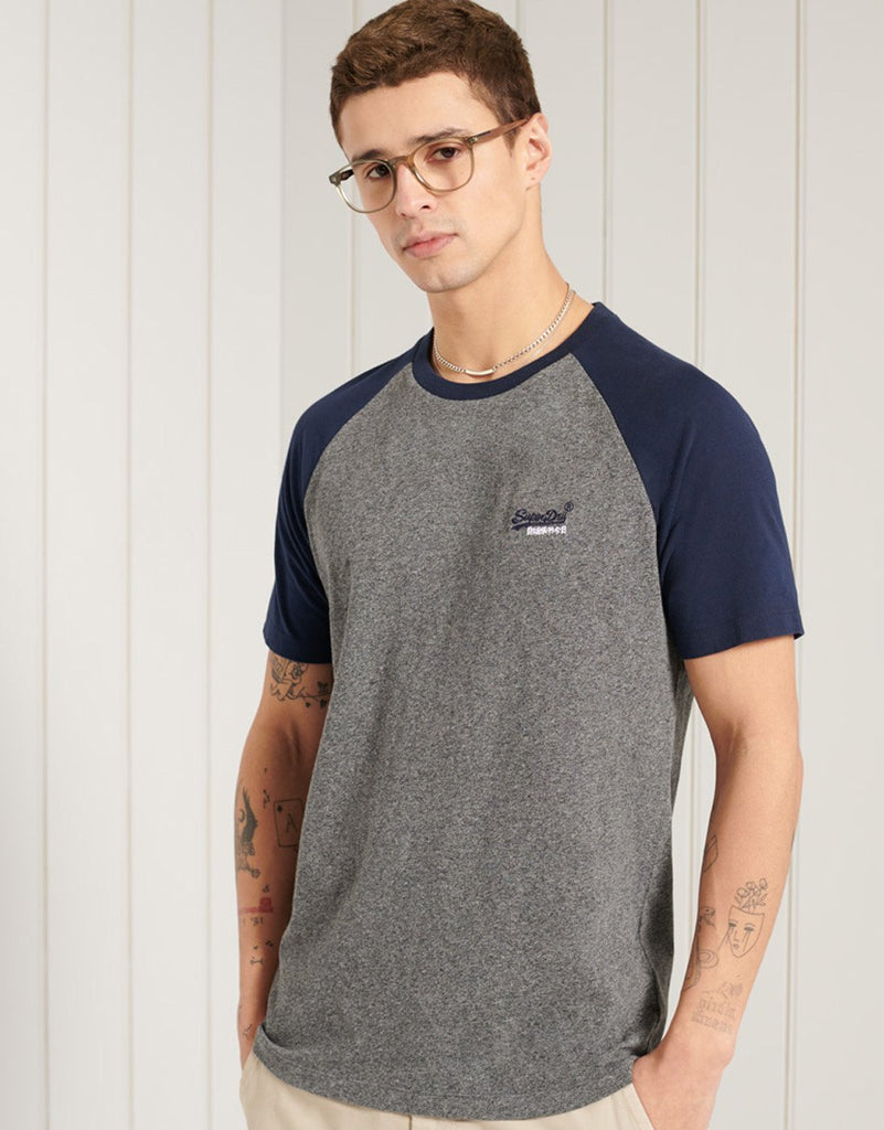 Superdry Organic Cotton Baseball T-Shirt hos Stillo