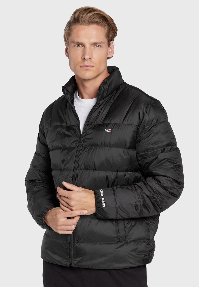 Tommy Hilfiger TJM Essential Light Down Jacket hos Stillo