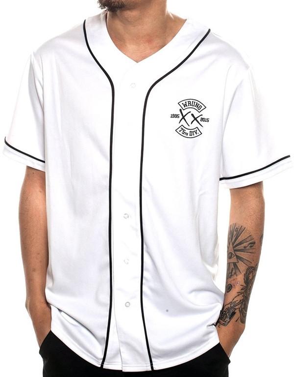 Wrung Base T-Shirt hos Stillo
